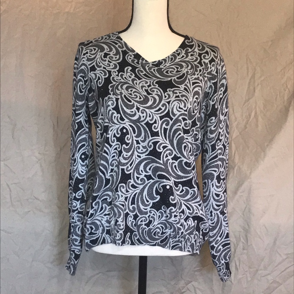 Croft & Barrow long sleeve vneck top